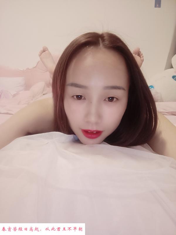 深喉很爽的小骚妇 第1张