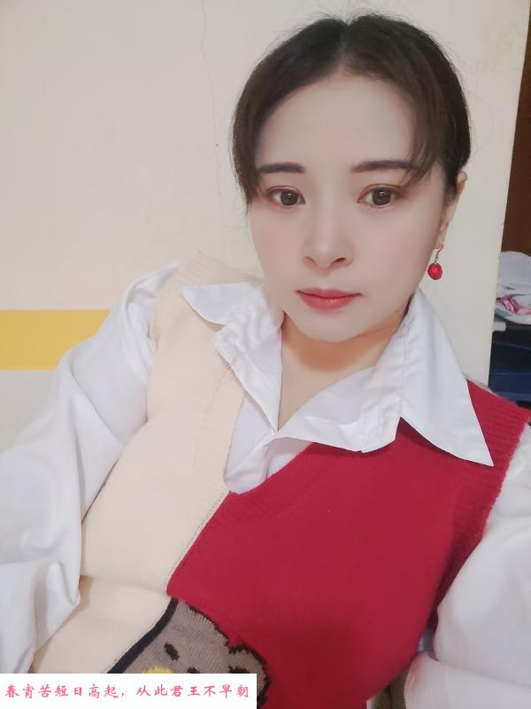 温柔但很骚的妹子 第2张