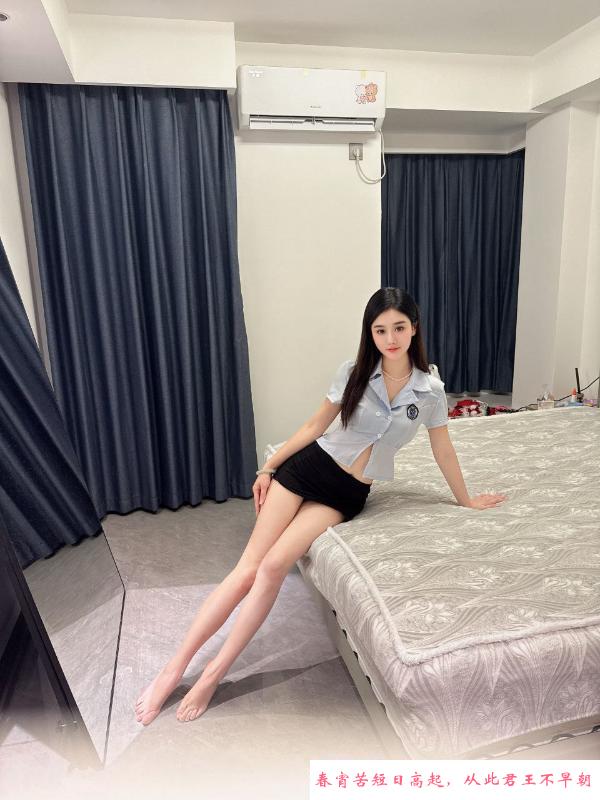 肤白貌美颜值老师 第3张