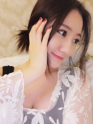 刷附近的人刷到的嫩妹，看着像冰冷女神叫起来浪的要死 第2张