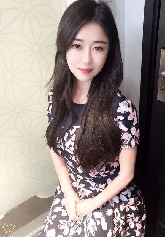青羊区雪迩：高颜值波霸女，白领级骚货 第1张