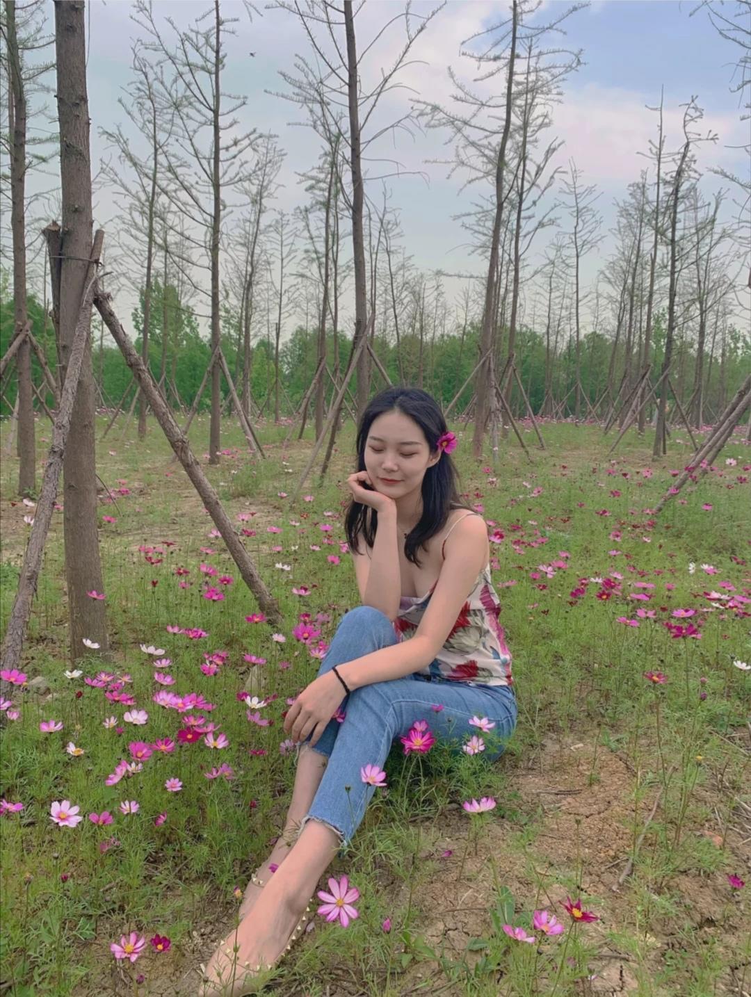 鼓楼区外表清纯床上性感的兼职曼曼美女 第3张