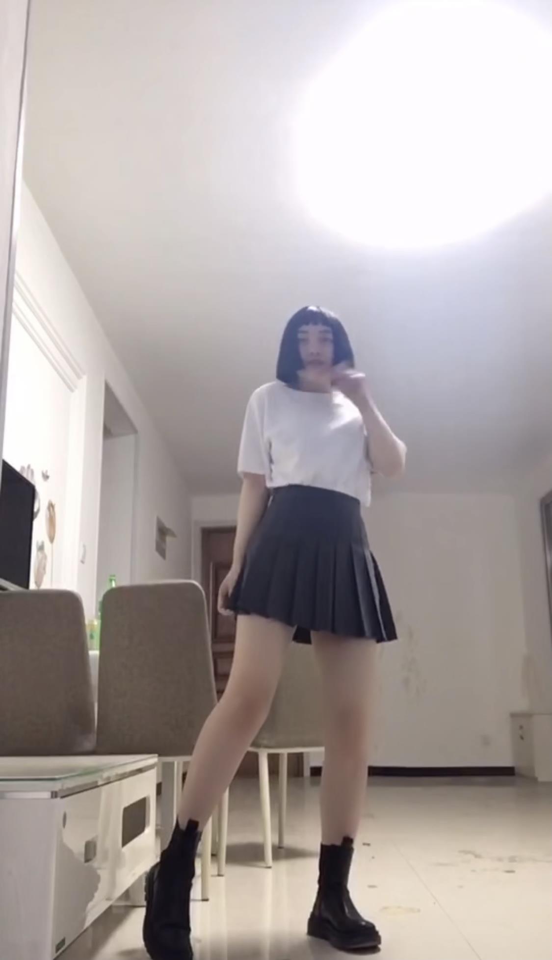 河北区长腿丝袜美女 第4张