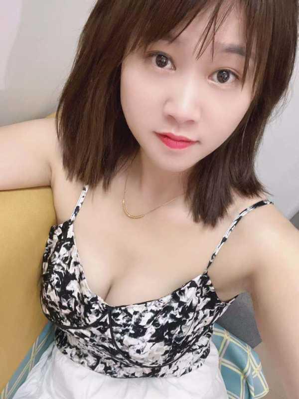 白云新人可可 第2张