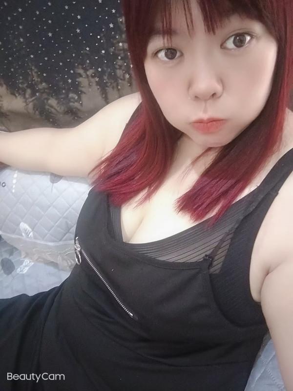 沈阳坦克美女 第1张