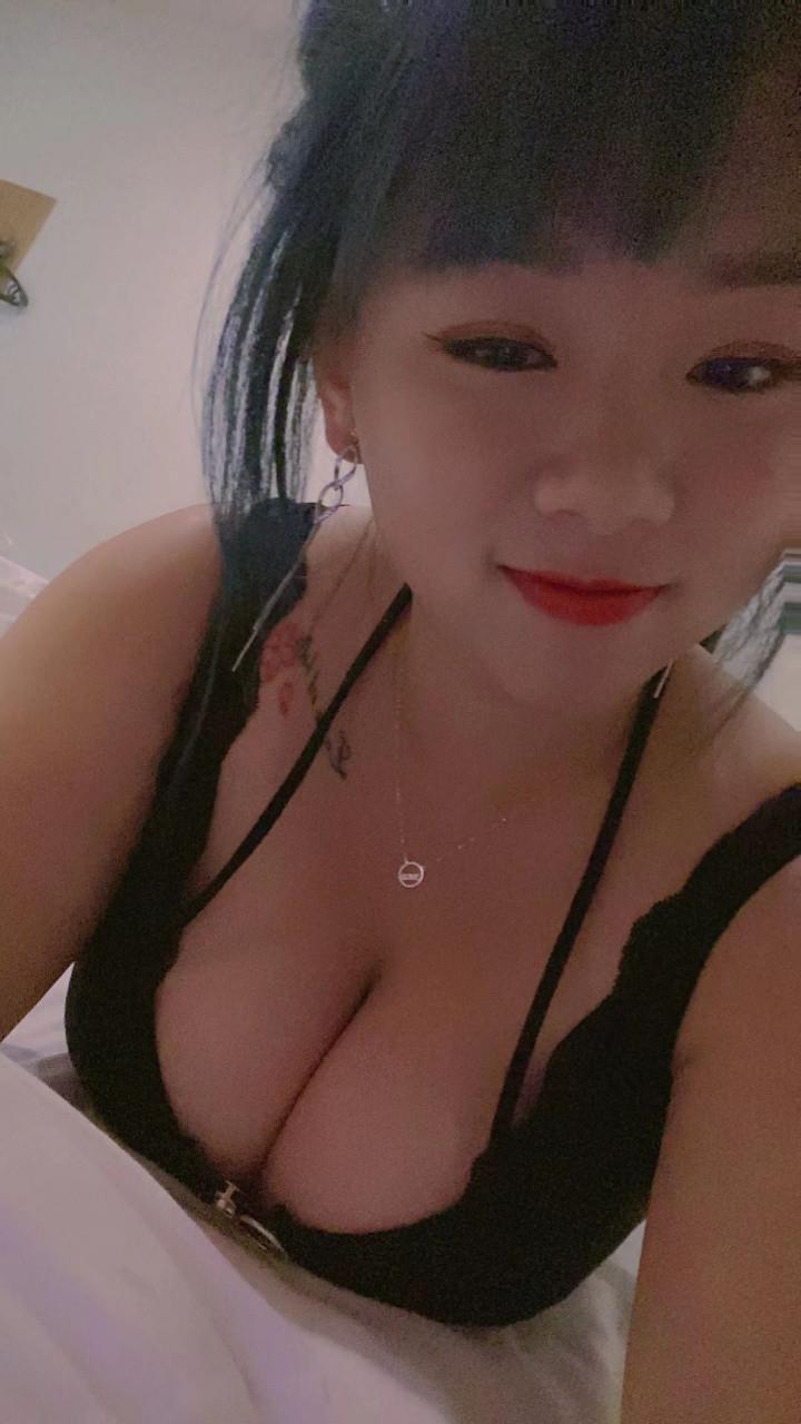 津南大胸妹 第1张