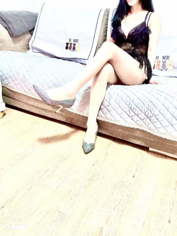 青羊区完美身材JURU熟妇 第3张