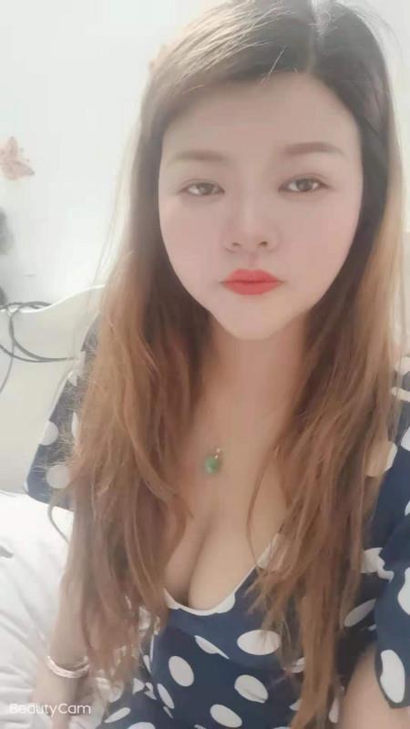 南山大胸 第1张