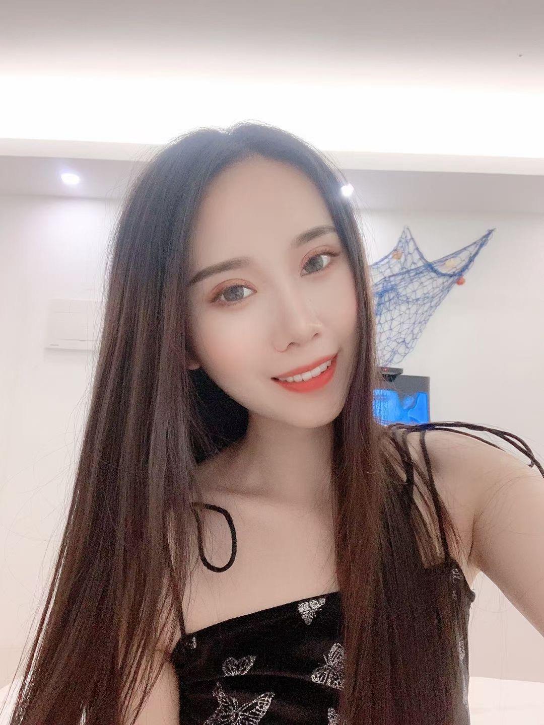 瑶海区长腿小姐姐 第2张