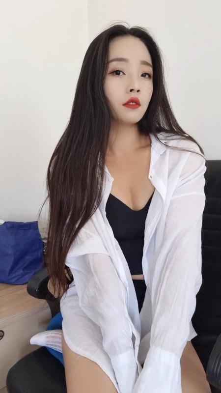 口活刺激的熟女 第1张