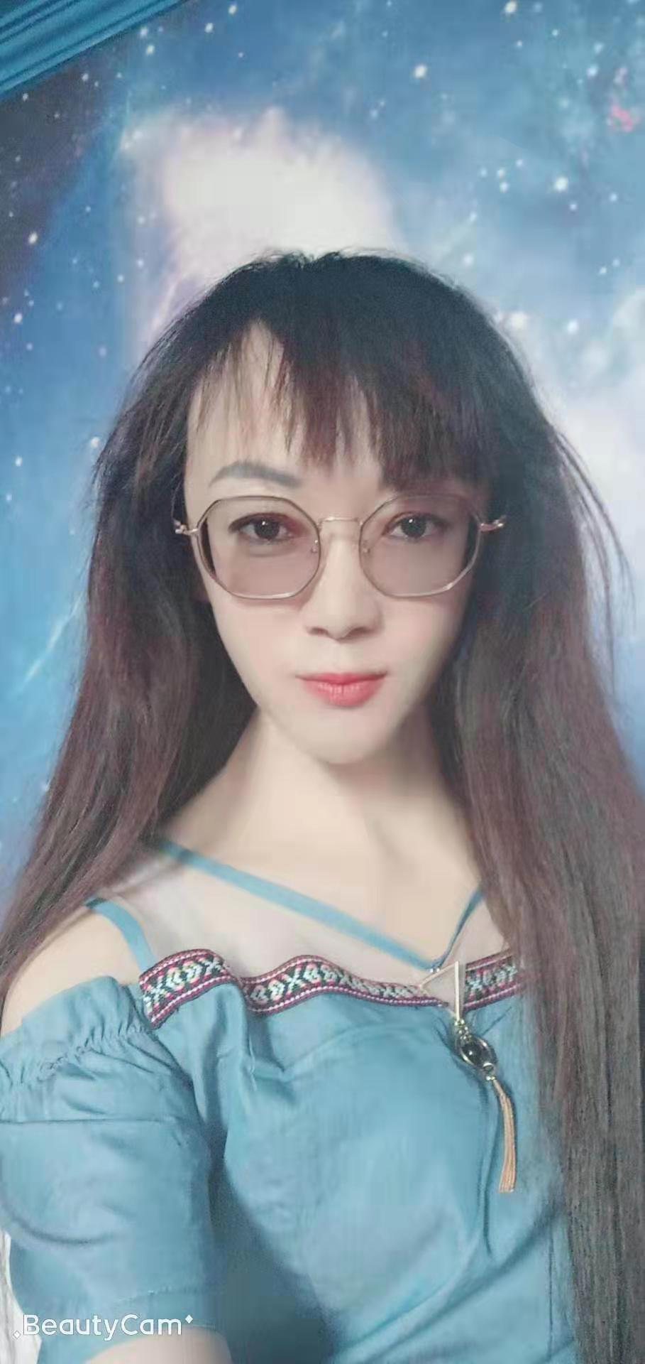 西夏万达挖掘小妹一枚 第1张