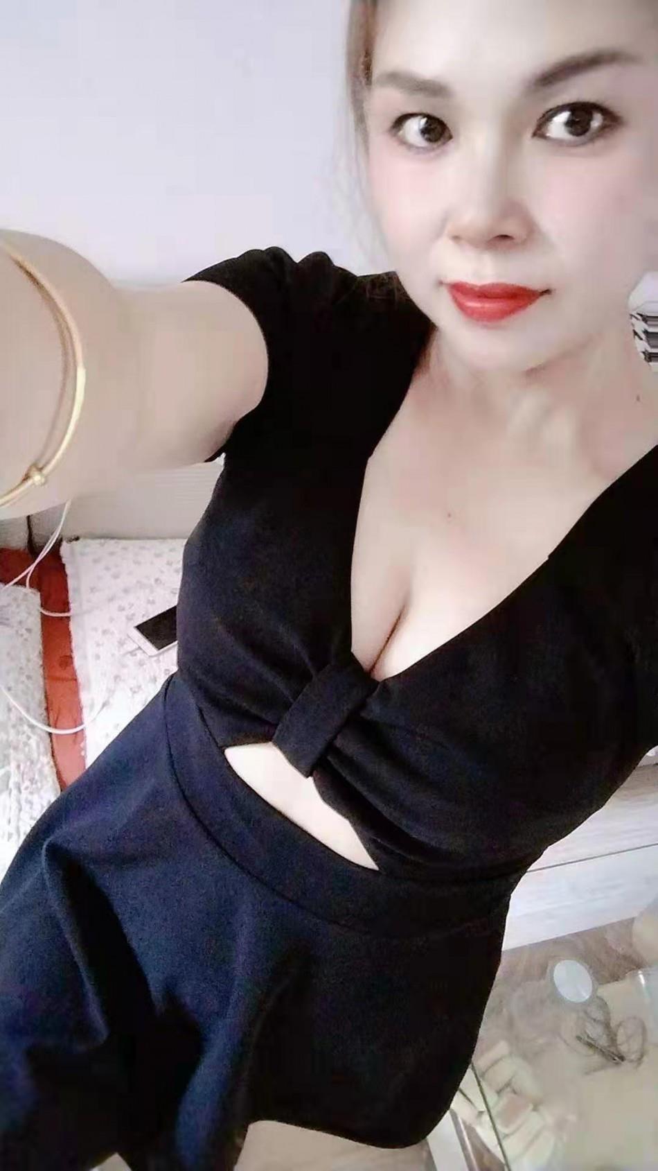 湘潭路泄火少妇 第1张