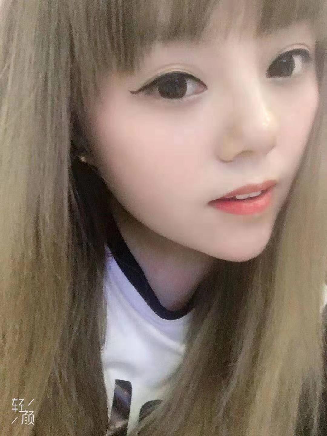 99年小嫩妹!娇小!胸大!粉嫩 第2张