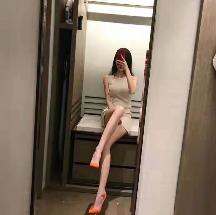 可以一约的年轻妹子 第2张