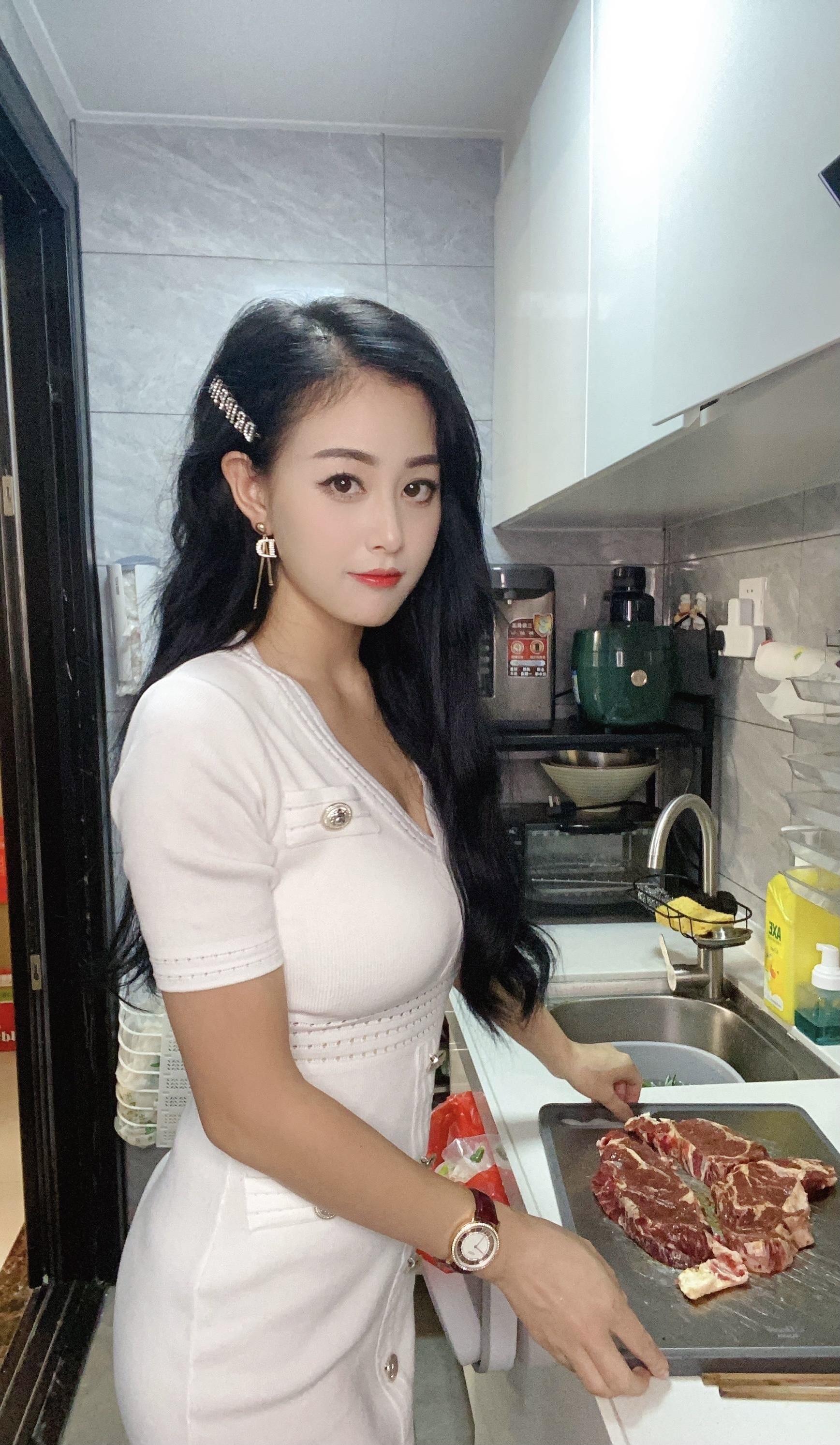 昨晚去的少妇，单亲妈妈，保养的真好 第1张