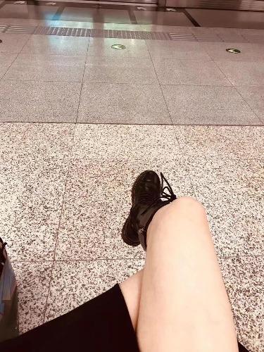 兼职娇小女女，一对大白兔让人欲火焚身 第2张
