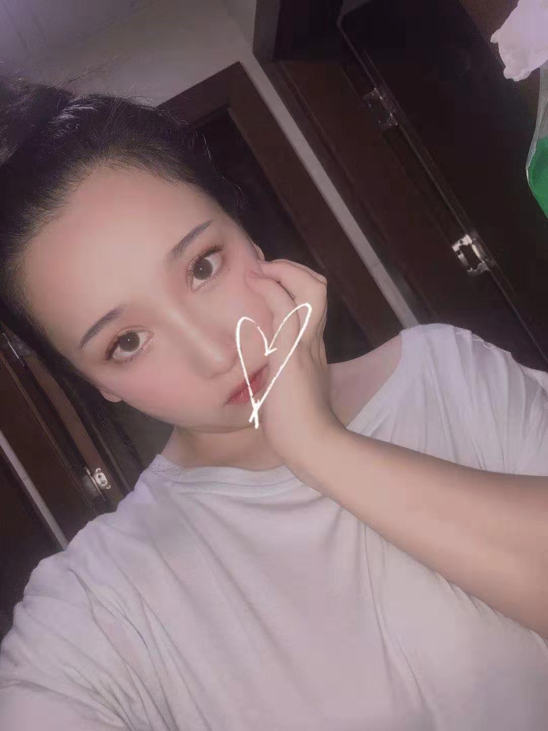 温柔可爱的小胖妞 第4张