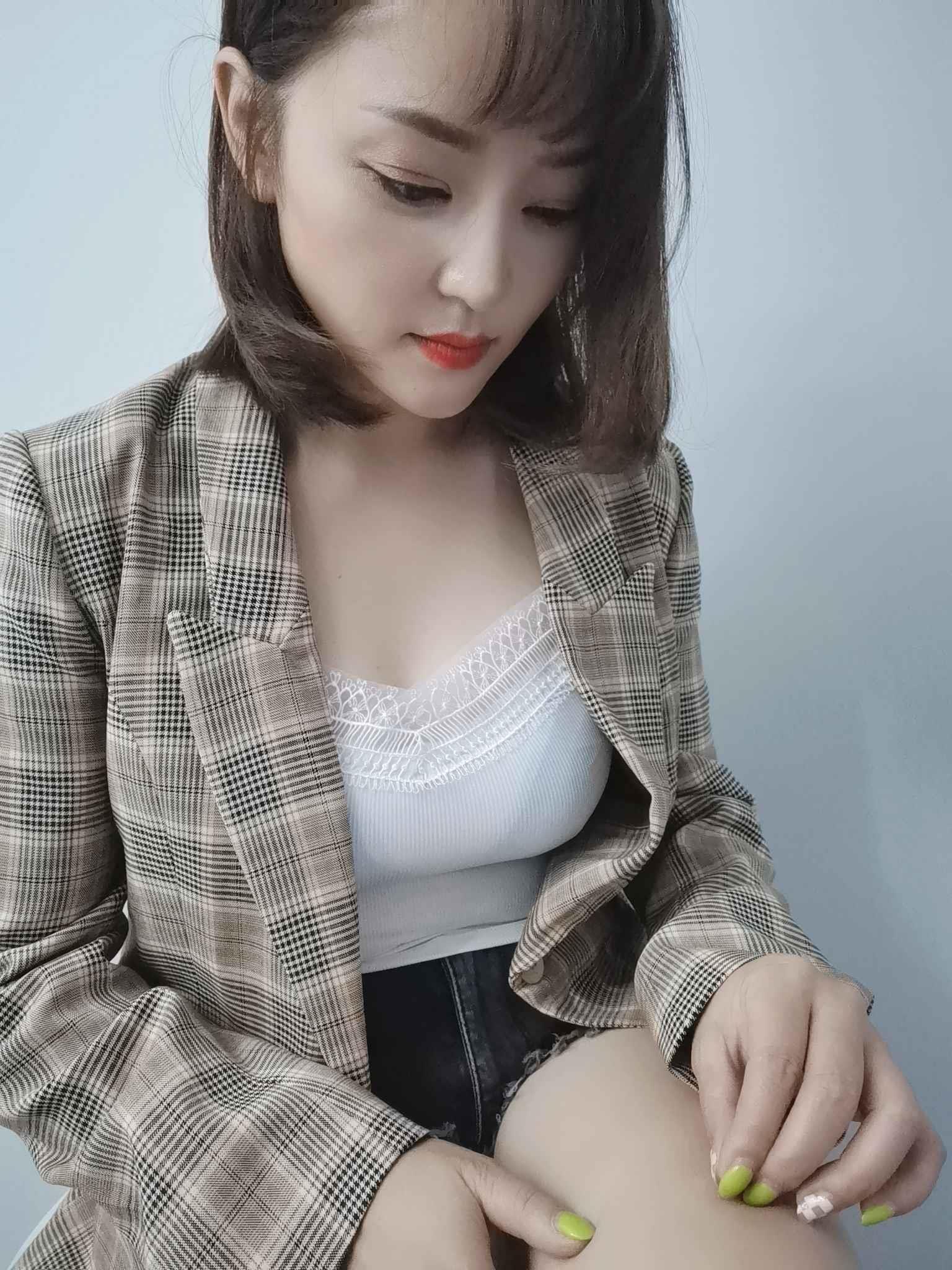 技术流欲女,一顿操作猛如虎,真人真照,纯骚肉弹 第3张